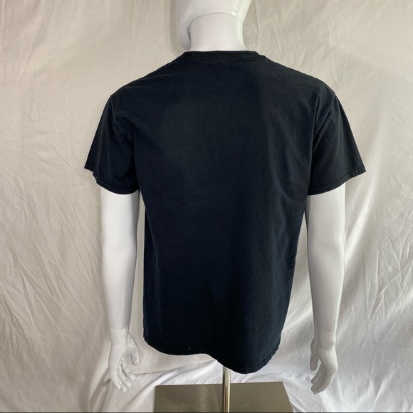 Gildan Men’s Distressed TKD Short Sleeve Black Tee - Picture 4 of 8